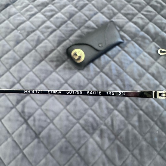 Ray-Ban Erika Black Sunglasses with Blue Mirrored Lenses LIKE NEW - Picture 7 of 8